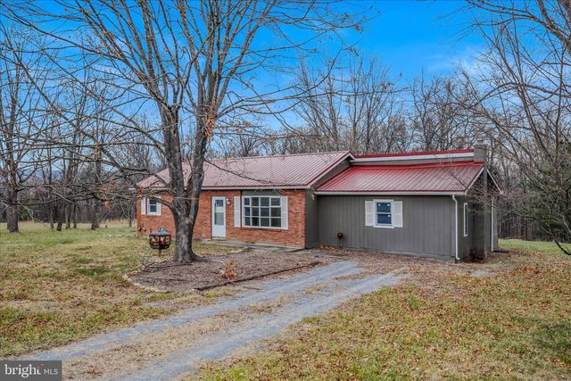 852 STELLAR WAY, Great Cacapon, WV 25422