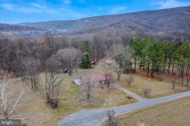 852 STELLAR WAY, Great Cacapon, WV 25422