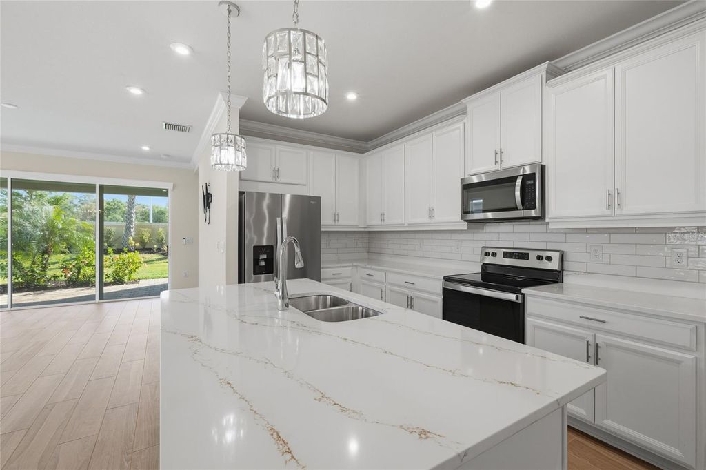 Image 14 of property listing at 20670 GALILEO PLACE, Venice, FL 34293