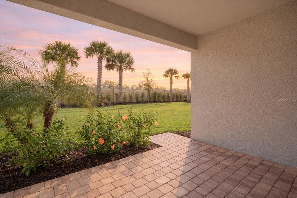Image 29 of property listing at 20670 GALILEO PLACE, Venice, FL 34293
