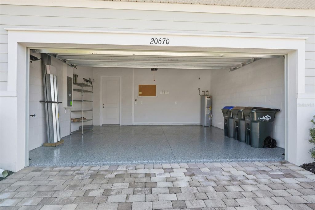 Image 34 of property listing at 20670 GALILEO PLACE, Venice, FL 34293