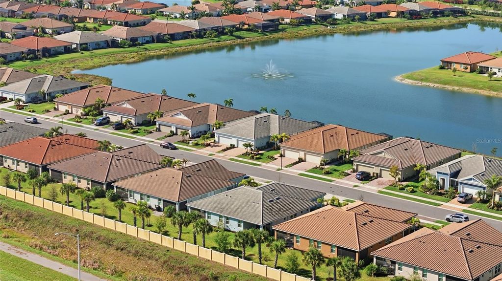 Image 36 of property listing at 20670 GALILEO PLACE, Venice, FL 34293