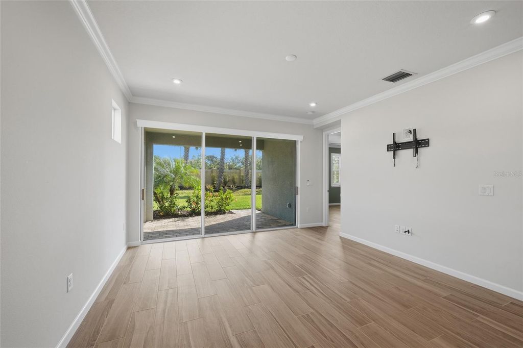 Image 8 of property listing at 20670 GALILEO PLACE, Venice, FL 34293