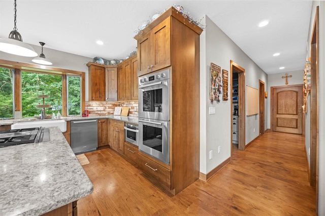 N3032 HICKS LANE, Waupaca, WI 54918