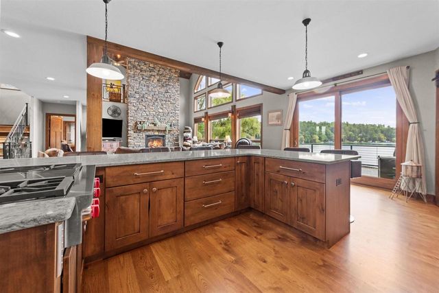 N3032 HICKS LANE, Waupaca, WI 54918