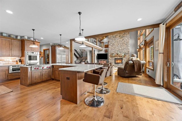 N3032 HICKS LANE, Waupaca, WI 54918