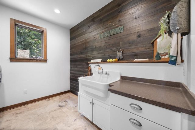 N3032 HICKS LANE, Waupaca, WI 54918