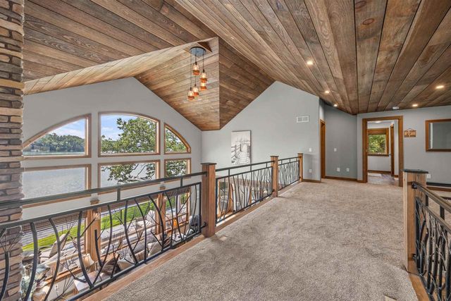 N3032 HICKS LANE, Waupaca, WI 54918