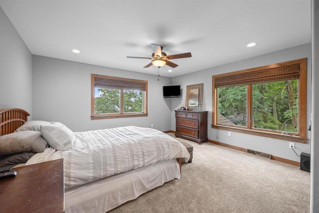 N3032 HICKS LANE, Waupaca, WI 54918