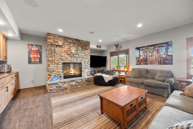 N3032 HICKS LANE, Waupaca, WI 54918