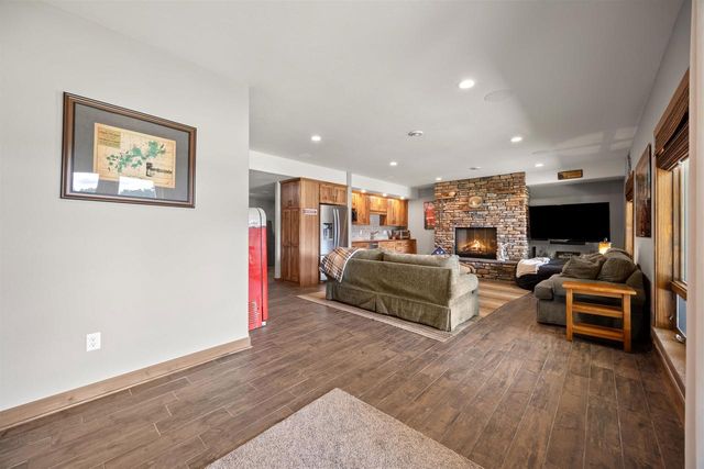 N3032 HICKS LANE, Waupaca, WI 54918