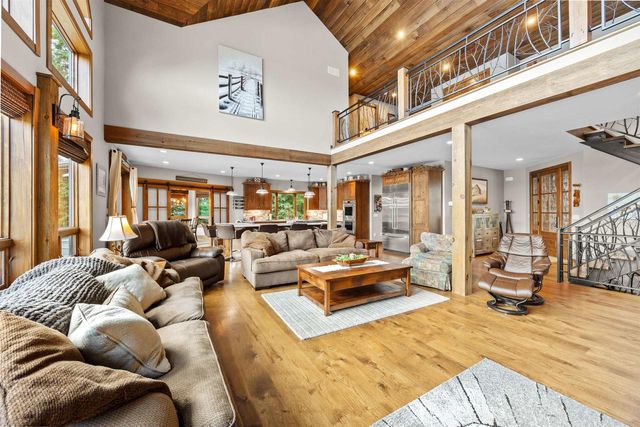 N3032 HICKS LANE, Waupaca, WI 54918