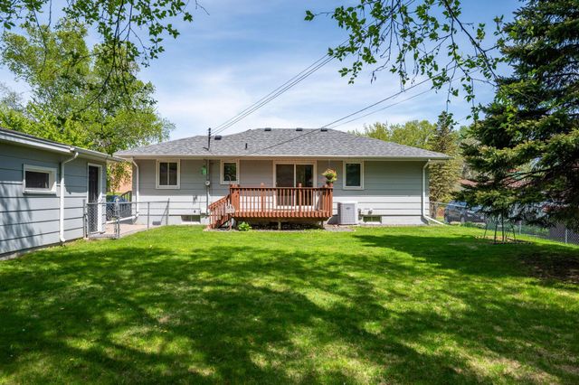 8101 47th Avenue N, New Hope, MN 55428