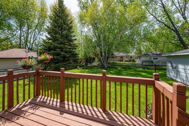 8101 47th Avenue N, New Hope, MN 55428