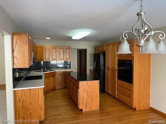 1809 Cloverdale Drive, Rochester, MI 48307