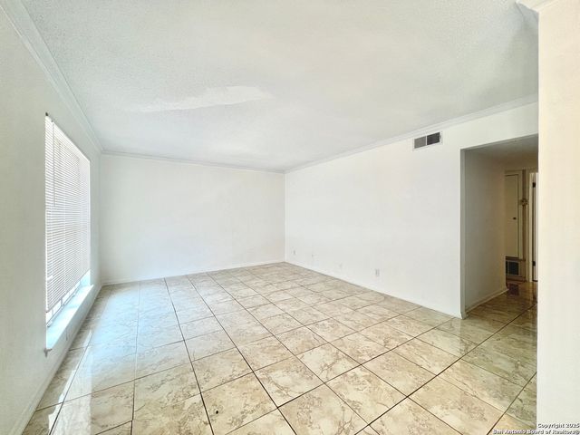 6611 Southpoint St Apt 128, San Antonio, TX 78229