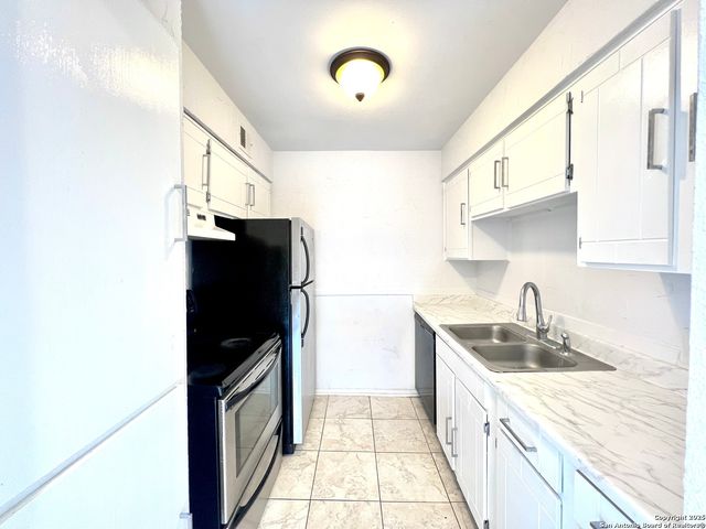 6611 Southpoint St Apt 128, San Antonio, TX 78229
