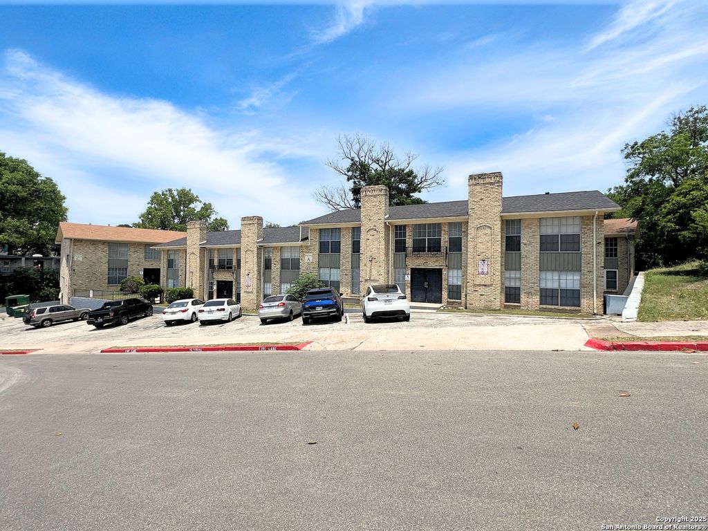 6611 Southpoint St Apt 128, San Antonio, TX 78229