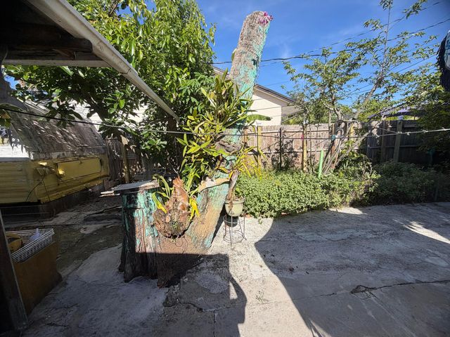 2926 Hiawatha Avenue, West Palm Beach, FL 33409