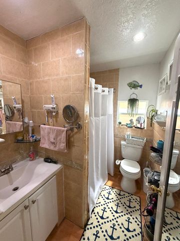 2926 Hiawatha Avenue, West Palm Beach, FL 33409
