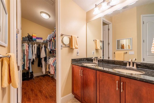 20305 ASH GROVE LANE, Tampa, FL 33647