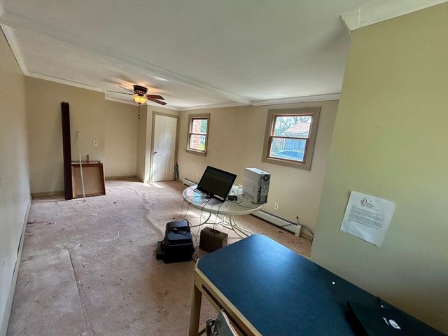 12 Pomeroy St, Easthampton, MA 01027