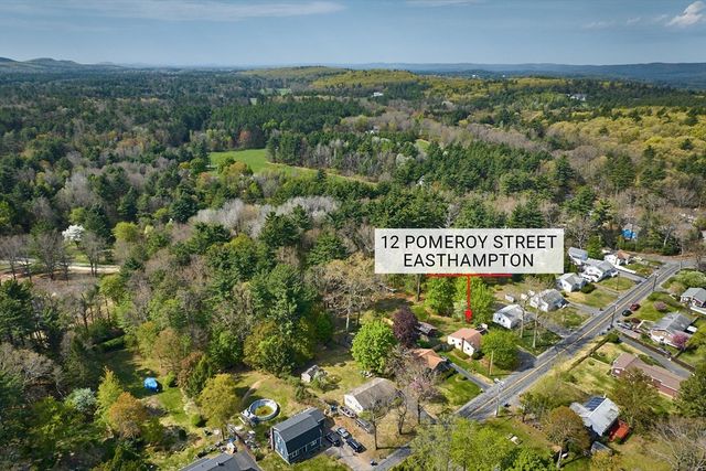 12 Pomeroy St, Easthampton, MA 01027