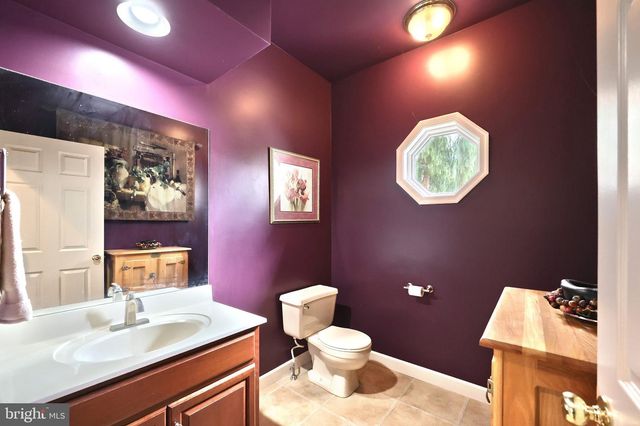 2337 WEDGEWOOD WAY, York, PA 17408