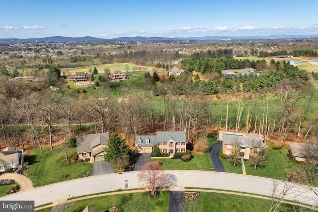 2337 WEDGEWOOD WAY, York, PA 17408