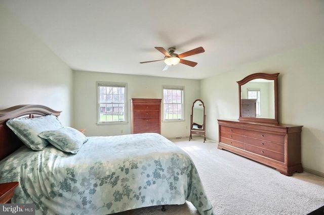 2337 WEDGEWOOD WAY, York, PA 17408