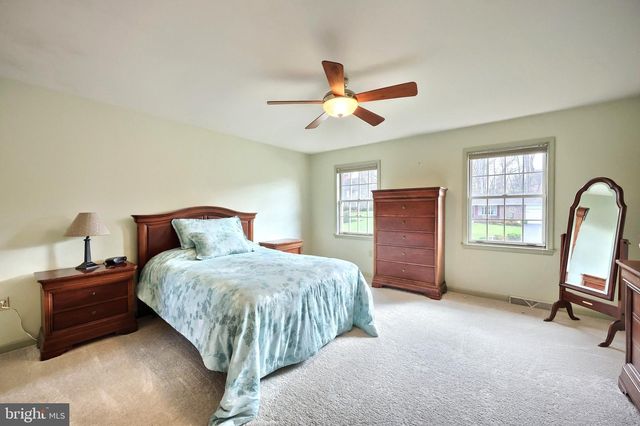 2337 WEDGEWOOD WAY, York, PA 17408