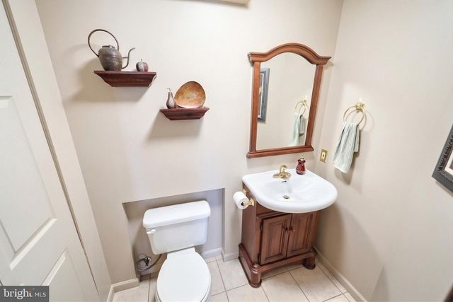 2337 WEDGEWOOD WAY, York, PA 17408