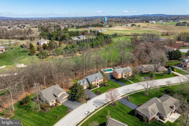 2337 WEDGEWOOD WAY, York, PA 17408