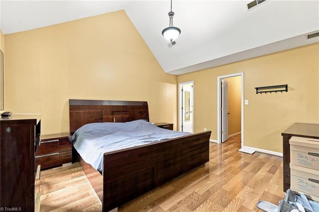5536 Moravian Heights Lane, Clemmons, NC 27012