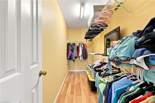 5536 Moravian Heights Lane, Clemmons, NC 27012