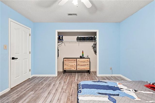 5536 Moravian Heights Lane, Clemmons, NC 27012