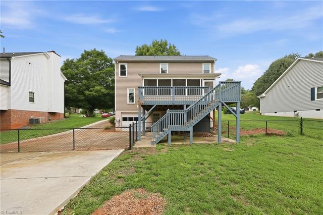 5536 Moravian Heights Lane, Clemmons, NC 27012