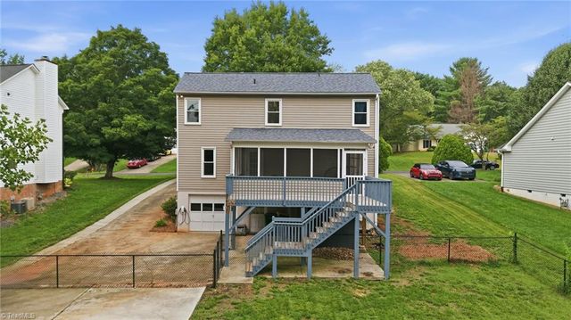5536 Moravian Heights Lane, Clemmons, NC 27012