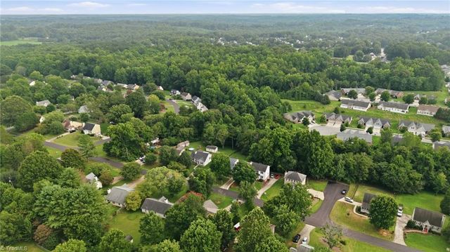 5536 Moravian Heights Lane, Clemmons, NC 27012