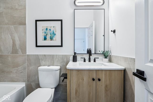 2841 Tropical Drive, Indianapolis, IN 46205