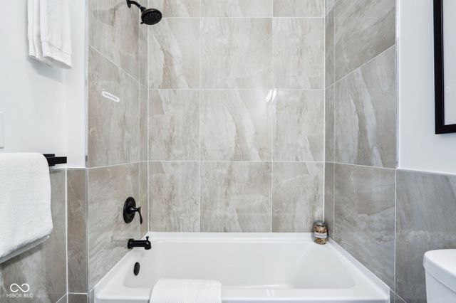 2841 Tropical Drive, Indianapolis, IN 46205