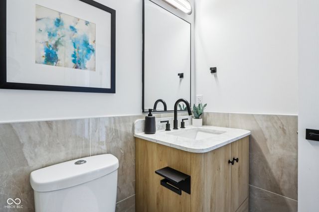 2841 Tropical Drive, Indianapolis, IN 46205