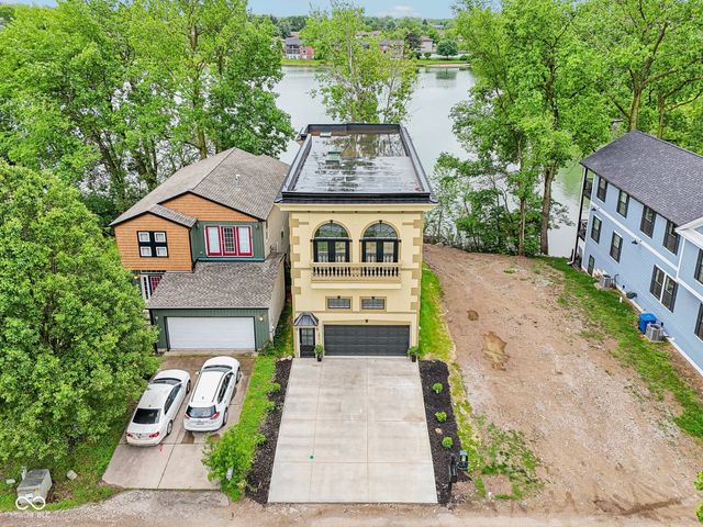 2841 Tropical Drive, Indianapolis, IN 46205