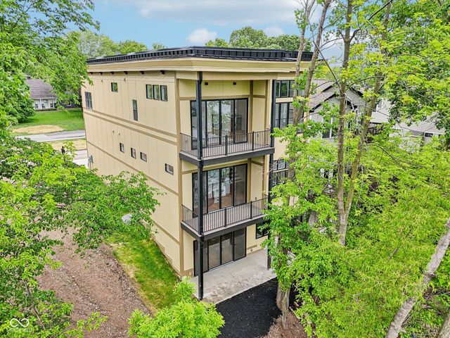 2841 Tropical Drive, Indianapolis, IN 46205