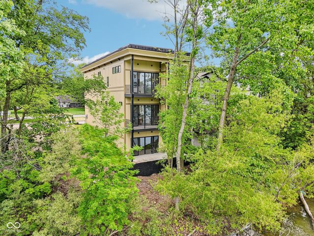 2841 Tropical Drive, Indianapolis, IN 46205