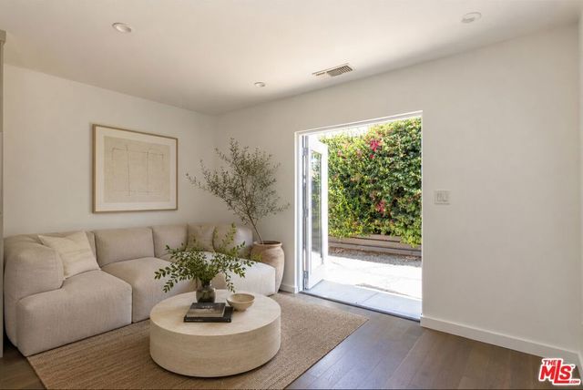 3618 Chesapeake Avenue, Los Angeles, CA 90016