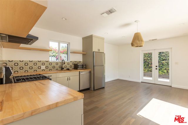 3618 Chesapeake Avenue, Los Angeles, CA 90016