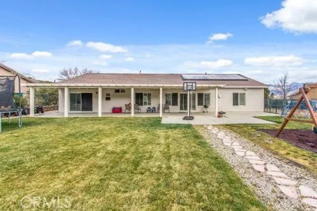 1410 Charles, Banning, CA 92220