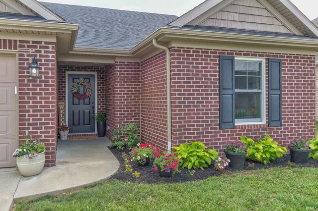 13303 Halle Drive, Evansville, IN 47725