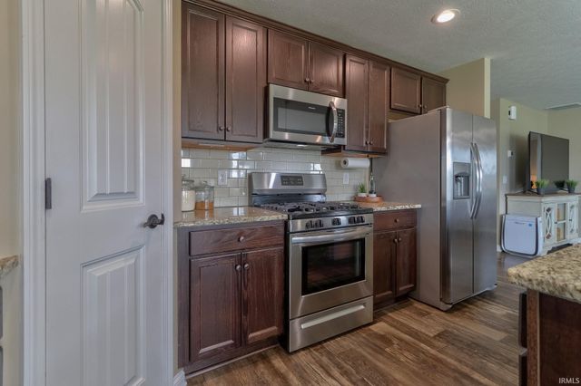 13303 Halle Drive, Evansville, IN 47725
